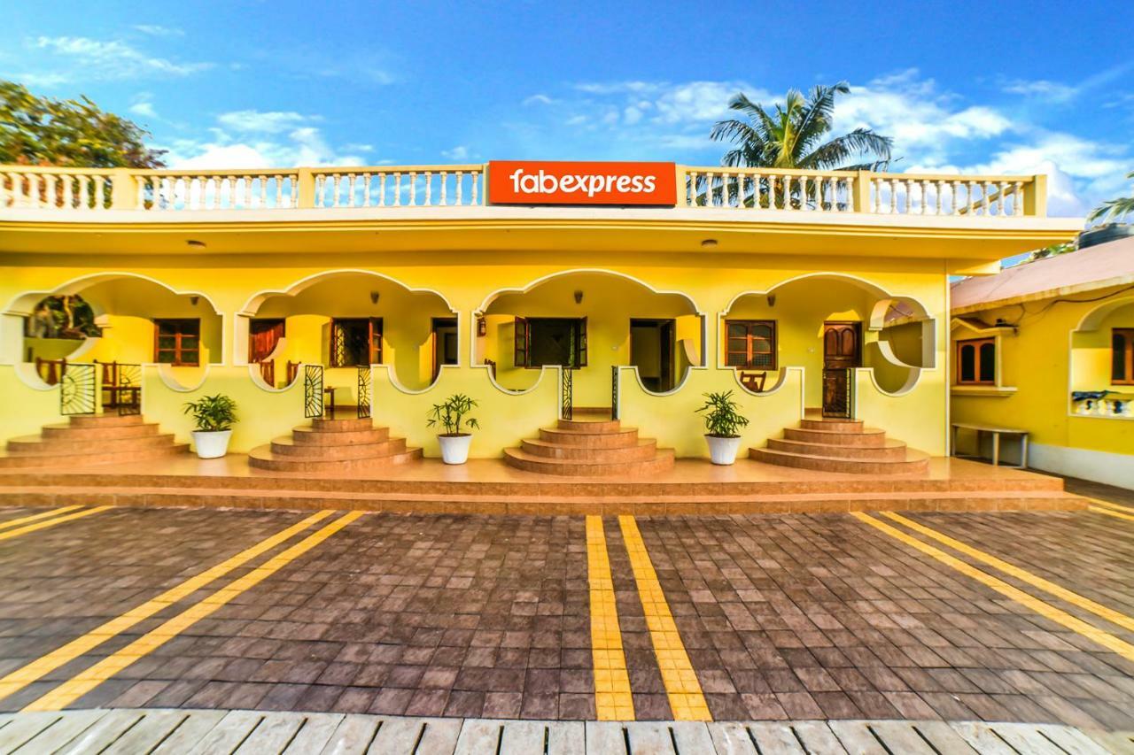 Fabhotel Yoyo Cottage With Pool - Nr Chapora Fort Vagator Esterno foto